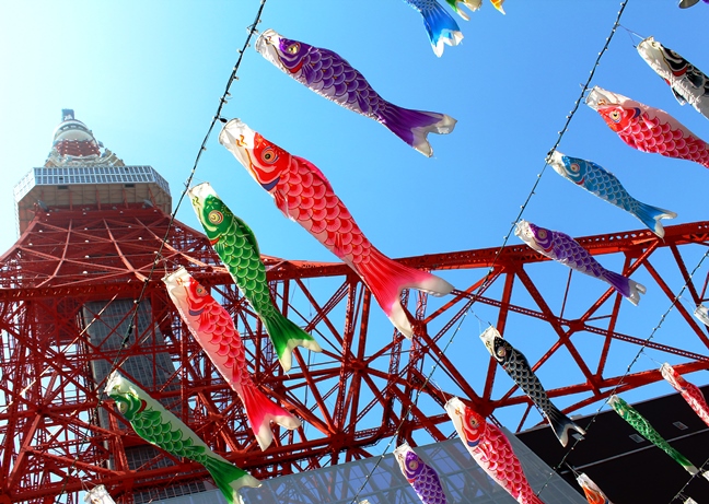 東京タワー　こいのぼり ゴールデンウィークは東京で鯉のぼり鑑賞を